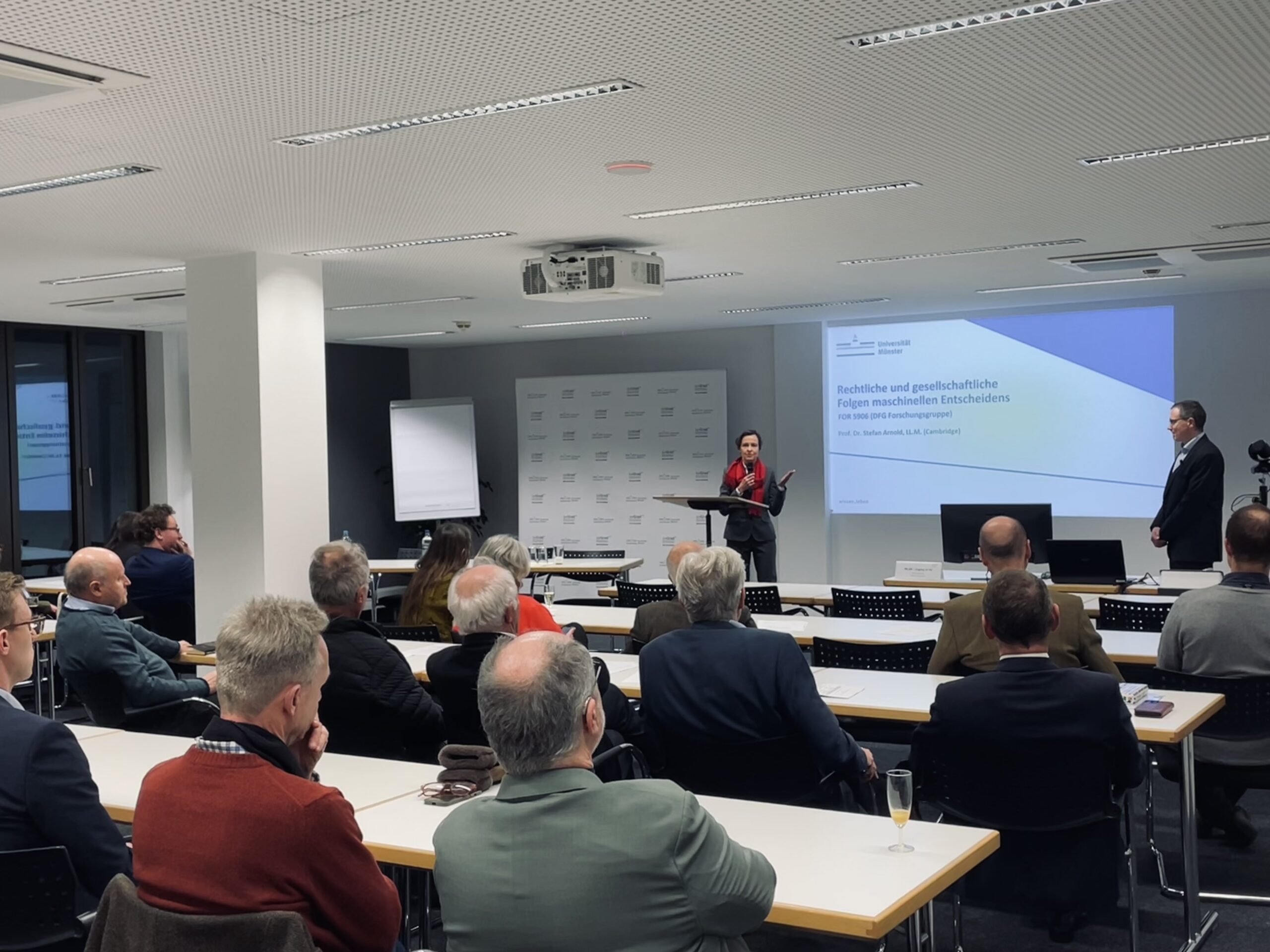 Mitgliederversammlung und Vortrag: Rechtliche und gesellschaftliche Folgen maschinellen Entscheidens (Prof. Dr. Stefan Arnold, LL.M., Univ. Münster)